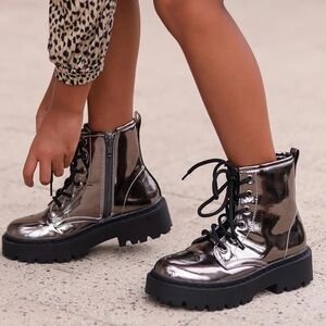 Madden NYC Girls Shoes Silver Metallic Ankle Combat Boot Size 3 Youth